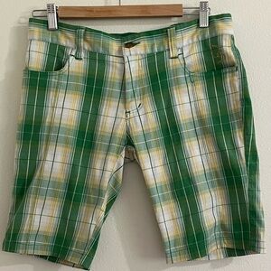 Old Skool Urban Wear Green and Yellow Plaid Shorts Size 7/8